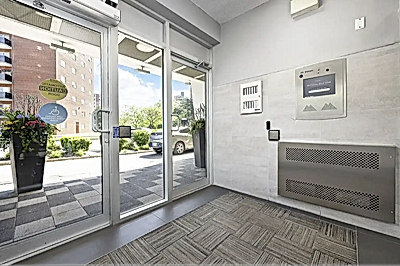 Renovated, Pet-Friendly Suites For Rent