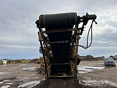 2004 CEC Terminator 26x42 Tracked Jaw Crusher with 5,994 Hours #8239 JA