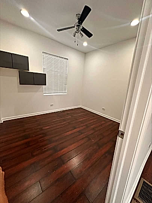 Beautifully rehabbed 3 large bedrooms apartment for rent