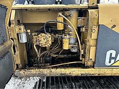 1998 Caterpillar 315B Hydraulic Excavator with Thumb and Two Buckets 