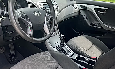 Hyundai Elantra 2016