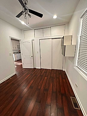 Beautifully rehabbed 3 large bedrooms apartment for rent