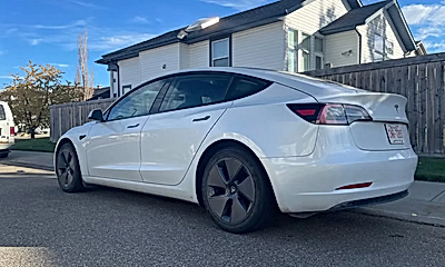 Tesla Model 3 2023