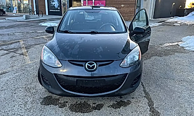 Mazda Mazda2 2013