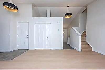 Beautiful 3-Bed 2-Bath Main Level Home For Rent