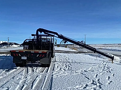 2005 International 4300 Knuckle Boom Truck