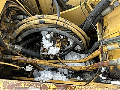 1998 Caterpillar 315B Hydraulic Excavator with Thumb and Two Buckets 
