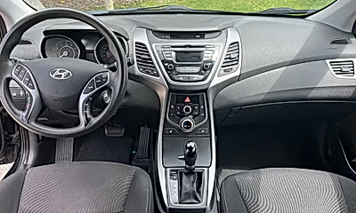 Hyundai Elantra 2016