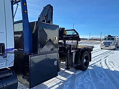 2005 International 4300 Knuckle Boom Truck