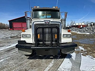 2005 Western Star Tri Axle Winch Truck