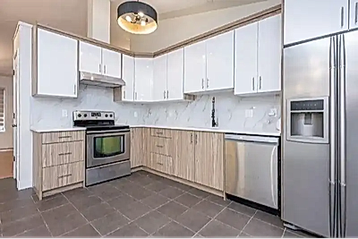 Beautiful 3-Bed 2-Bath Main Level Home For Rent