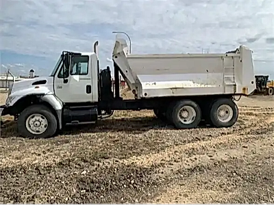 2007 International 7500 SBA 6x4 Dump Truck