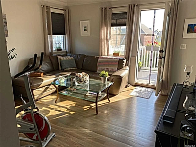 Charming 4 Bedroom Duplex Apartment for Rent