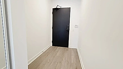 Spacious 1+Den Condo in Prime Downtown Location For Rent