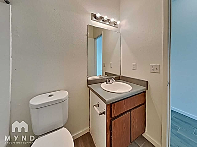  Beautiful 2-Bedroom Apartment for Rent