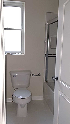 Beautifully rehabbed 3 large bedrooms apartment for rent