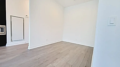 Spacious 1+Den Condo in Prime Downtown Location For Rent